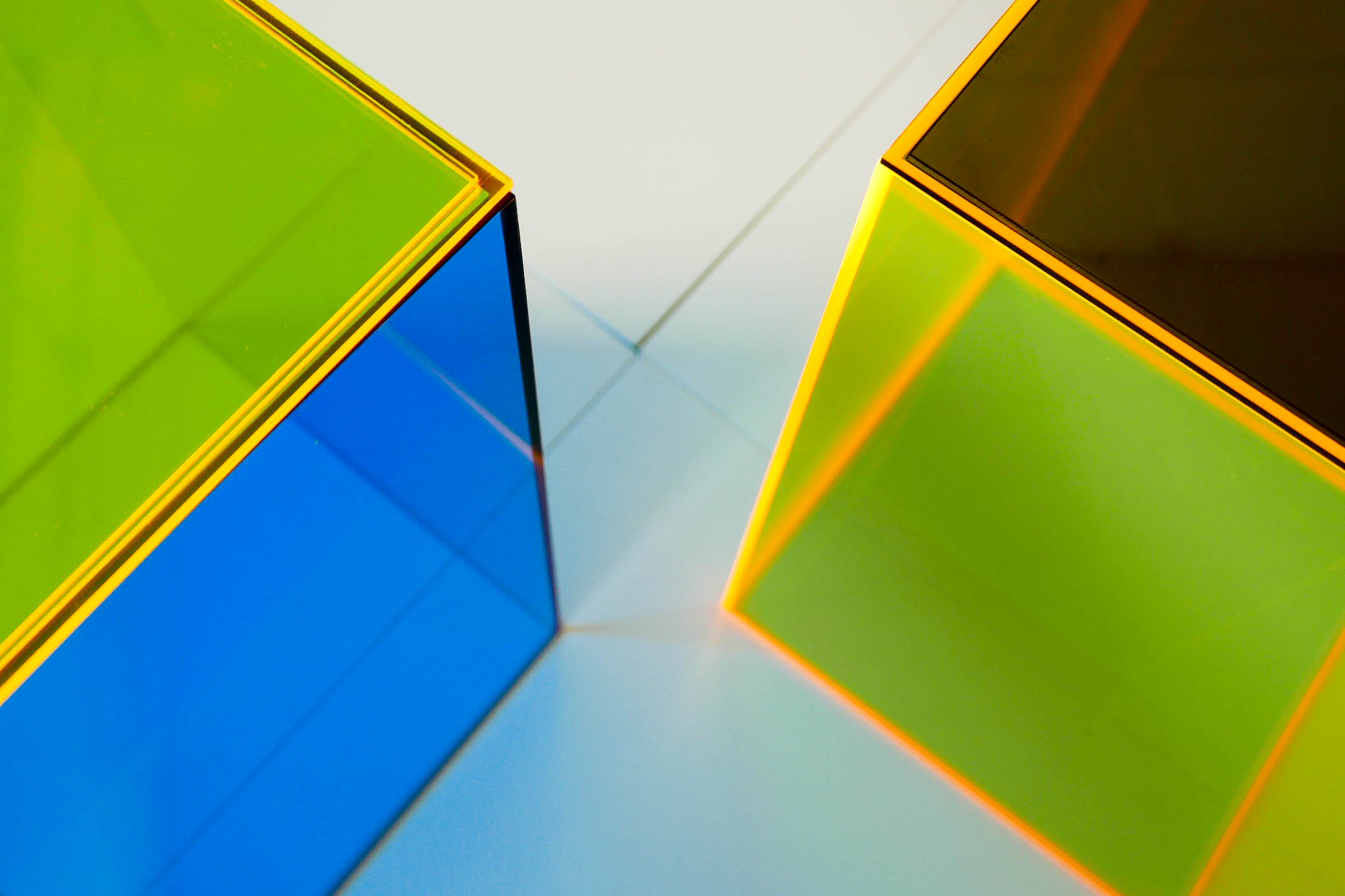 Cubes in conversation